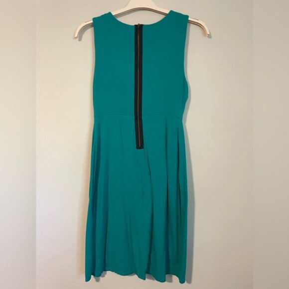 MOSSIMO - teal stretchy flowy jersey dress with black back zipper detail - small - Picture 3 of 3